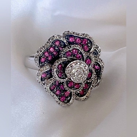 Ruby & Diamond Rose Ring - Picture 7 of 14
